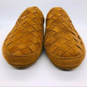 vince alonzo slippers
